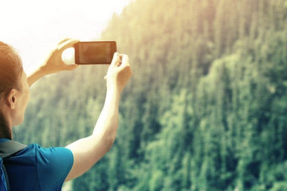 Image for article: How to Take Vertical Panoramic Photos on Your iPhone